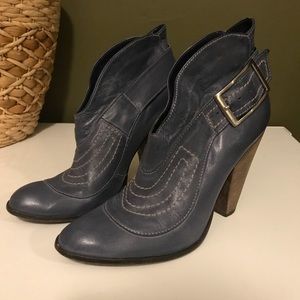 Carlos by Carlos Santana Bandit booties